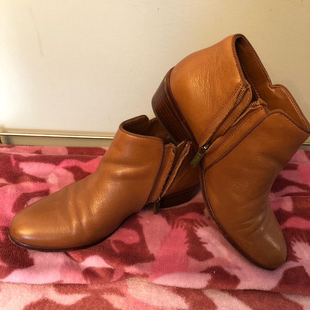 Moving items out! Beautiful Leather Booties. Sz 8